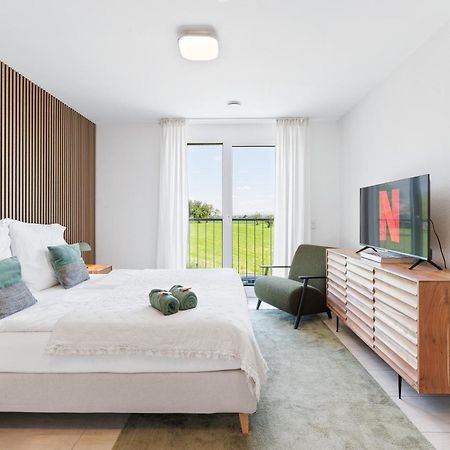 The Serviced - Design Apartments Stuttgart Room photo